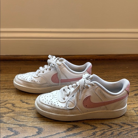 Kids White and Pink Sneakers - Picture 4 of 4